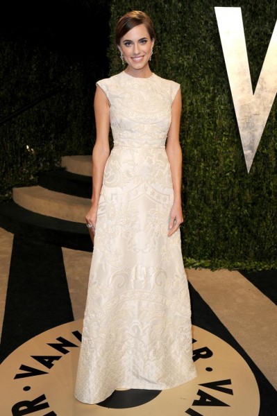 arrives at the 2013 Vanity Fair Oscar Party hosted by Graydon Carter at Sunset Tower on February 24, 2013 in West Hollywood, California.